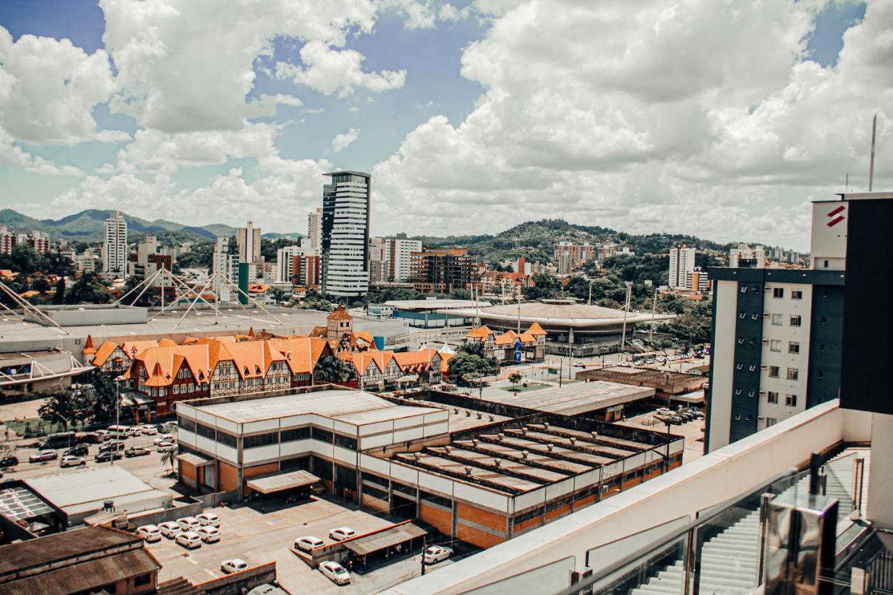 Loft Com Vista Para Vila Germanica 705 บลูเมเนา ภายนอก รูปภาพ